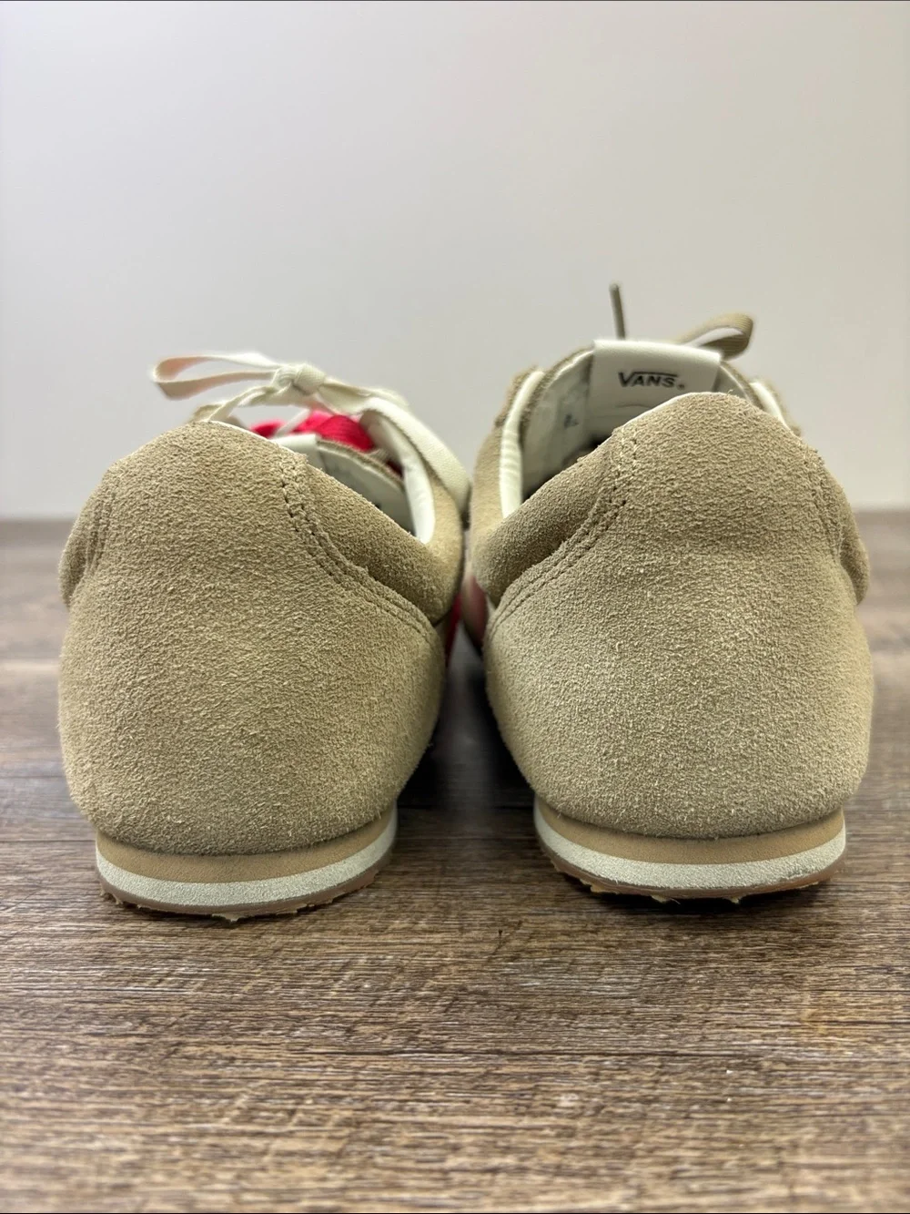 Vans Serio Suede Sneakers Tan/Khaki Men’s 9.5 Women’s 11 Retro Runner
